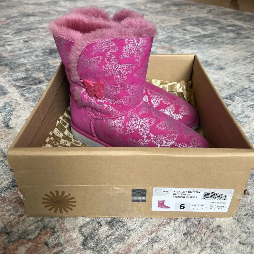 Womens UGG Boots K Bailey Button Butterfly Raspberry & Silver RSPS Sz 6 Fits 7.5 - Picture 2 of 16